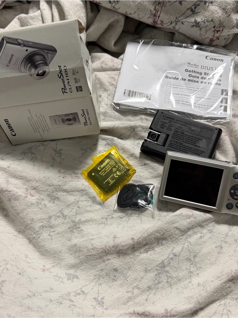 Canon powershot ELPH 180 Silver Point-and-Shoot Digital Camera brand new in box - Picture 4 of 9
